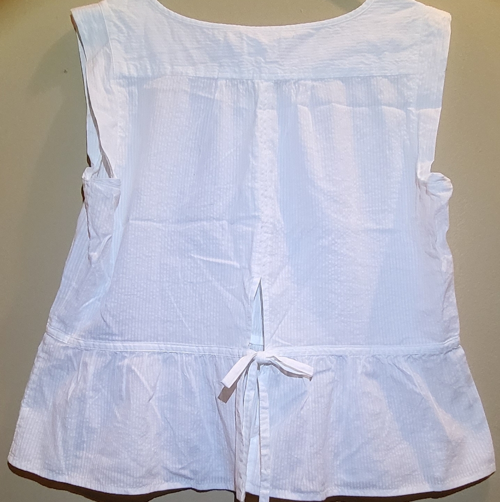 Levi's White Sleeveless Blouse - Picture 2 of 3